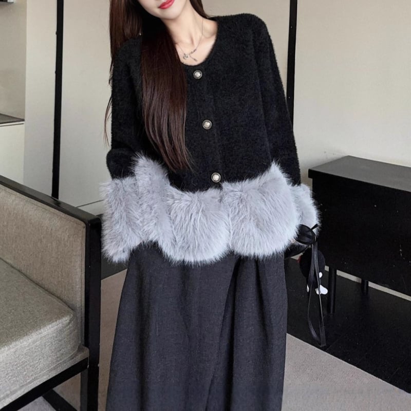 Debeli pleteni kardigan, smjesa poliester-spandeksa, okrugli ovratnik, dugi rukavi, patchwork u bojama, zatvaranje u jednom redu s višestrukim kopčama