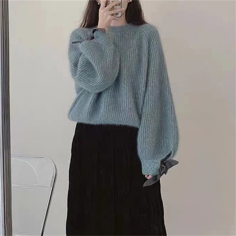 Hooded pulover u japansko-korejskom opuštenom stilu, gradientni pleteni materijal, poliester 70–80% i akril 20–30%, slobodan kroj, dugi rukavi