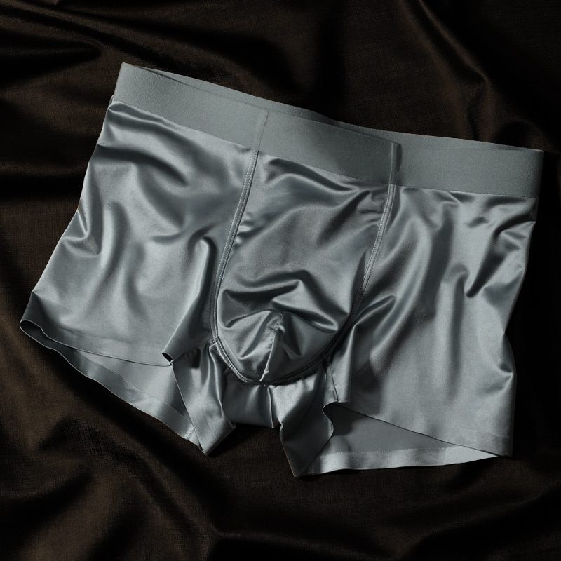 Muške gaćice bez tragova šavova, pleteni Ice Silk materijal, osnovni materijal najlon, srednji pojas, podstava u prepone viskozna 80-90%