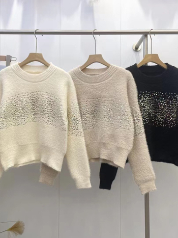 Mink Velvet kötött pulóver - rövid fazon, vastag, kerek nyakú, társasági stílus, poliészter/akril keverék