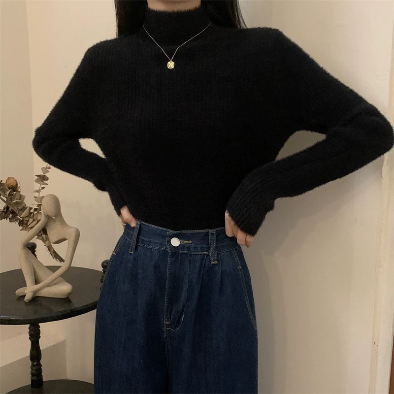 Ženski akrilni džemper s polu-visokim ovratnikom, uski kroj, dugi rukavi, jednofarban