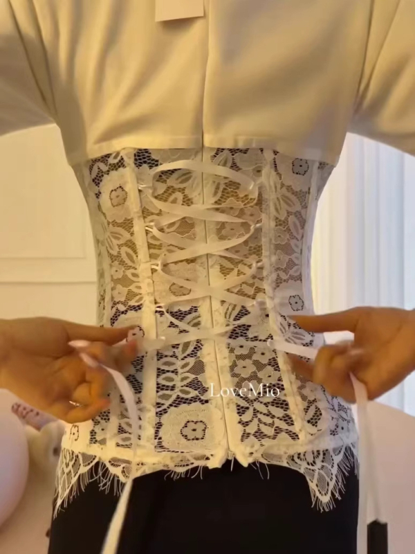 Chiffon csipke patchwork blúz deréköves, kerek nyakú, rövid ujjú, rövid fazon