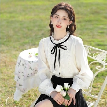 Puha szaténsap ing, ujjatlan, álló gallér, 3D mintázat, hamis két részes megjelenés, gombos záródás egy sorban és több csat, ősz 2025