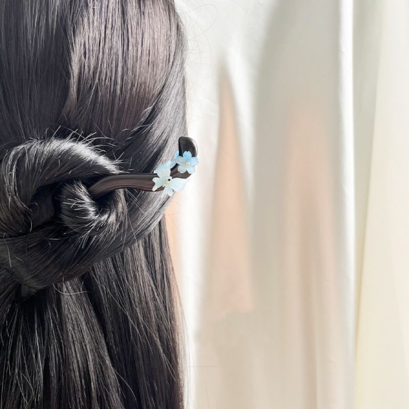 Fából készült hajtű virág-pillangó motívummal, természetes stílusú fejfedő kiegészítő