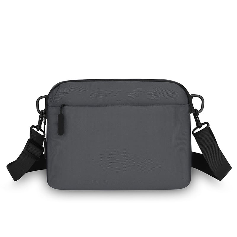 Geantă crossbody din nylon pentru bărbați, stil urban minimalist, rezistentă la uzură, capacitate pentru laptop de 8 inch