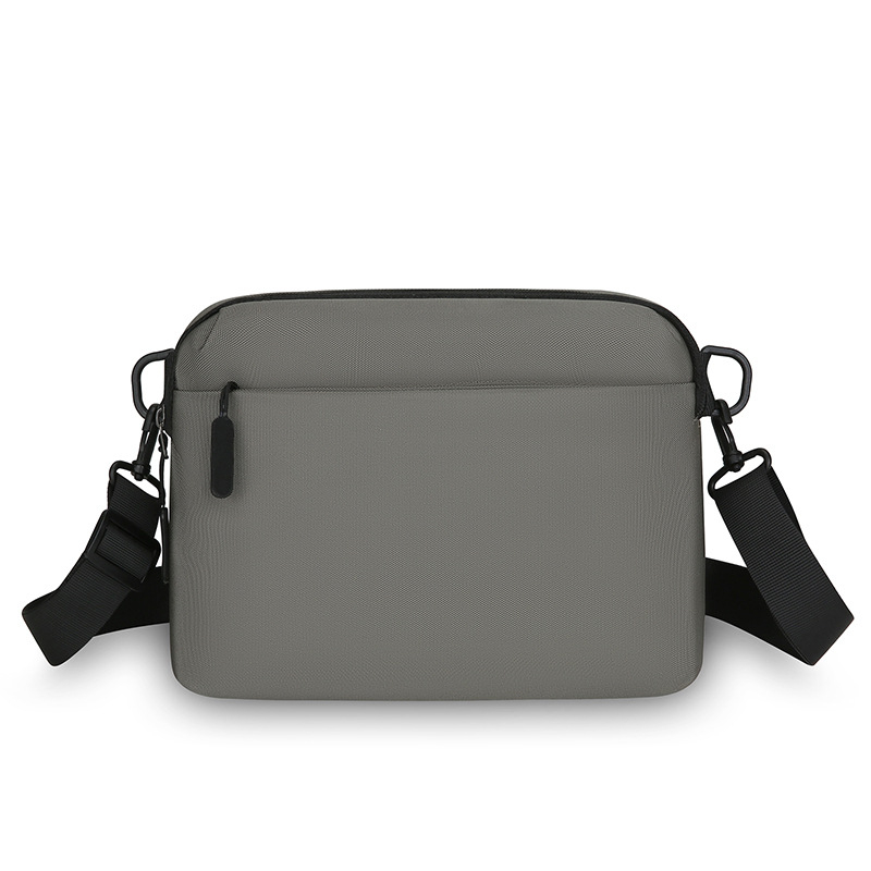 Geantă crossbody din nylon pentru bărbați, stil urban minimalist, rezistentă la uzură, capacitate pentru laptop de 8 inch