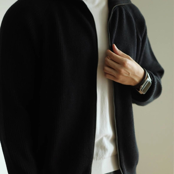 Cardigan tricotat gros cu fermoar și guler înalt, tricot dens, colecția de iarnă 2019