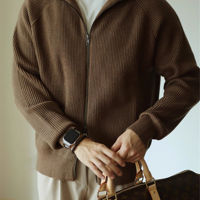 Cardigan tricotat gros cu fermoar și guler înalt, tricot dens, colecția de iarnă 2019