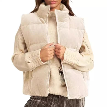 Женска corduroy жилетка със пълнеж от памук, стойкова яка, къс силует, цип отпред, Зима 2023