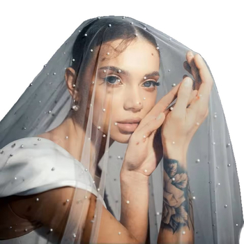 Menyasszonyi fátyol hálós anyagból gyöngyökkel, könyökhosszú, testreszabható dizájn