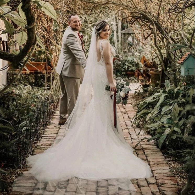 Vjenčani veo za glavu, katedralni stil, geometrijski oblik, pleteni materijal, elegantan ženski dodatak