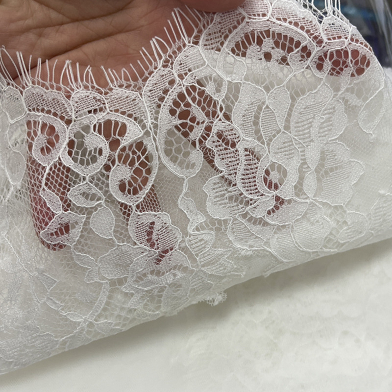 Vjenčani veo s ukosnicom za kosu, duljina 2 m, čipka s efektom trepavica, duga šlep, lagani luksuzni vintage stil