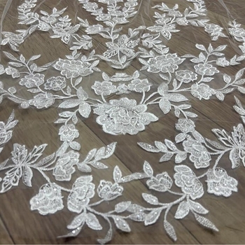 Vjenčani veo, vintage katedralni stil, čipka, mekana pređa (Materijal: mekana pređa; Stil: vintage; Oblik: veo; Vrsta: katedralni stil; Kategorija: dodatak za glavu)