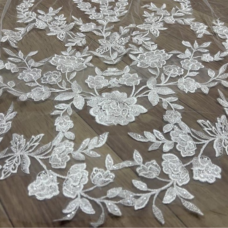 Vjenčani veo, vintage katedralni stil, čipka, mekana pređa (Materijal: mekana pređa; Stil: vintage; Oblik: veo; Vrsta: katedralni stil; Kategorija: dodatak za glavu)