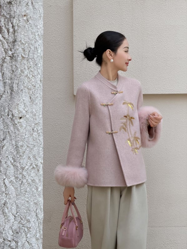 Женско палто от двойно лице вълна, дебела тъкан, полуотворена яка, три копчета