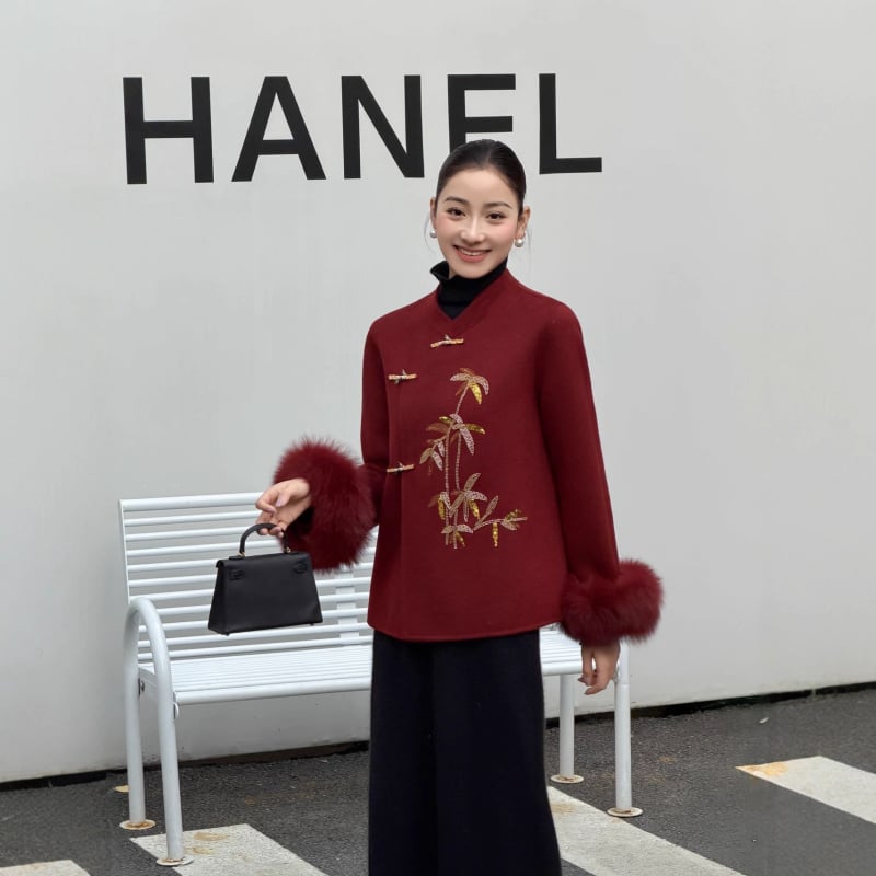 Женско палто от двойно лице вълна, дебела тъкан, полуотворена яка, три копчета