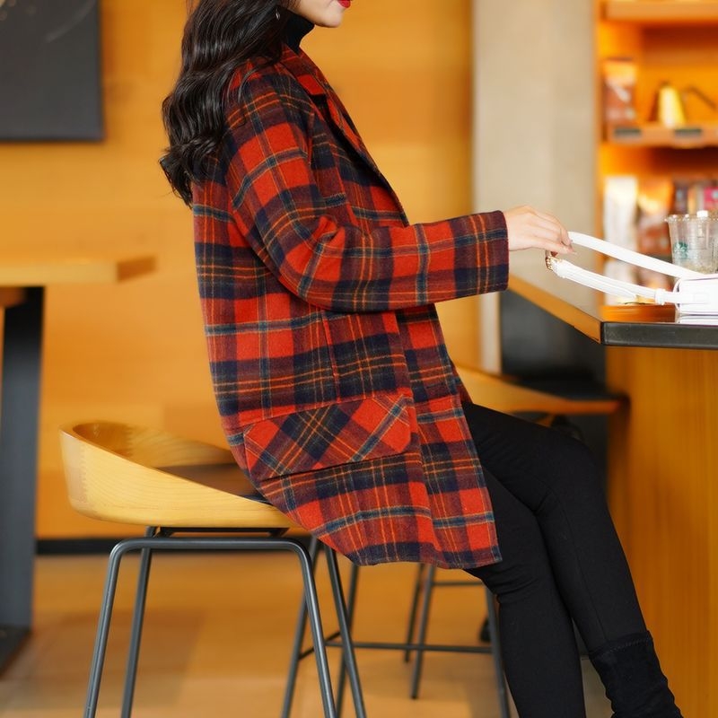 Дамско памучно палто с каре, средна дължина, дълги ръкави, костюмна яка, двойна редица копчета