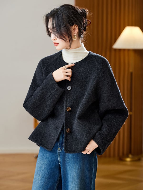 Дамско палто от вълнена смес, еднотонно, кръгло деколте, реглан ръкави, къс модел, пролет 2026