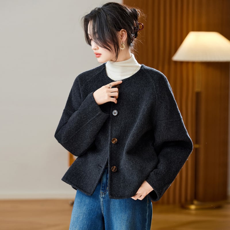 Дамско палто от вълнена смес, еднотонно, кръгло деколте, реглан ръкави, къс модел, пролет 2026