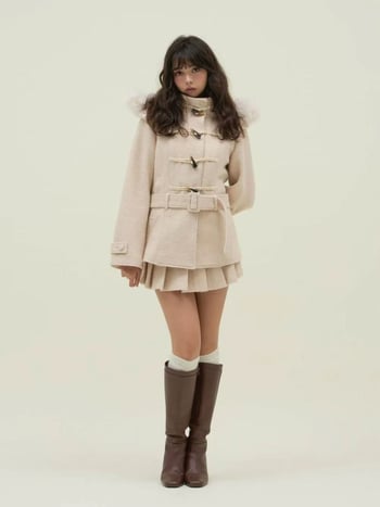 Дамско вълнено палто в японски стил, яка от заешка козина, средна дължина