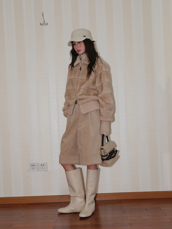 Jakna od poliestera, jednobojna, opuštenog kroja, polo ovratnik, ziper