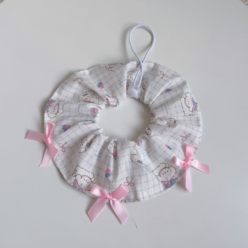 Υφασμάτινο φουλάρι-μπιμπ για γάτες και σκύλους | Σχέδιο με καρδιά, χρωματικά μπλοκ και πουά | Χαλαστό στυλ (Υλικό: ύφασμα; Κατηγορία: Ρούχα κατοικίδιων)