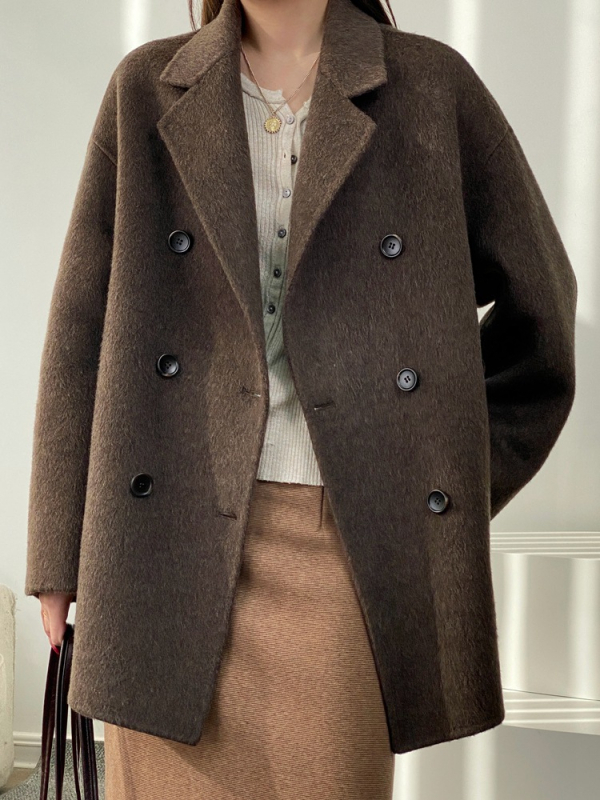 Ženski vuneni kaput, vuna 70–80%, labav kroj, retro street style, srednja duljina 50–65 cm
