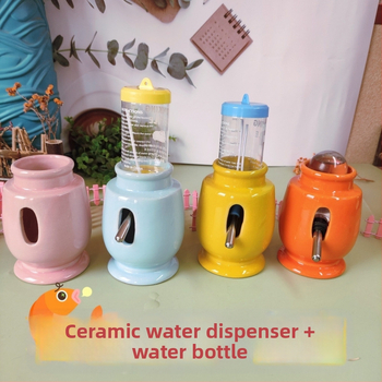 Hamster – sticlă ceramică de apă, bol de hrană și fântână cu bilă pe suport