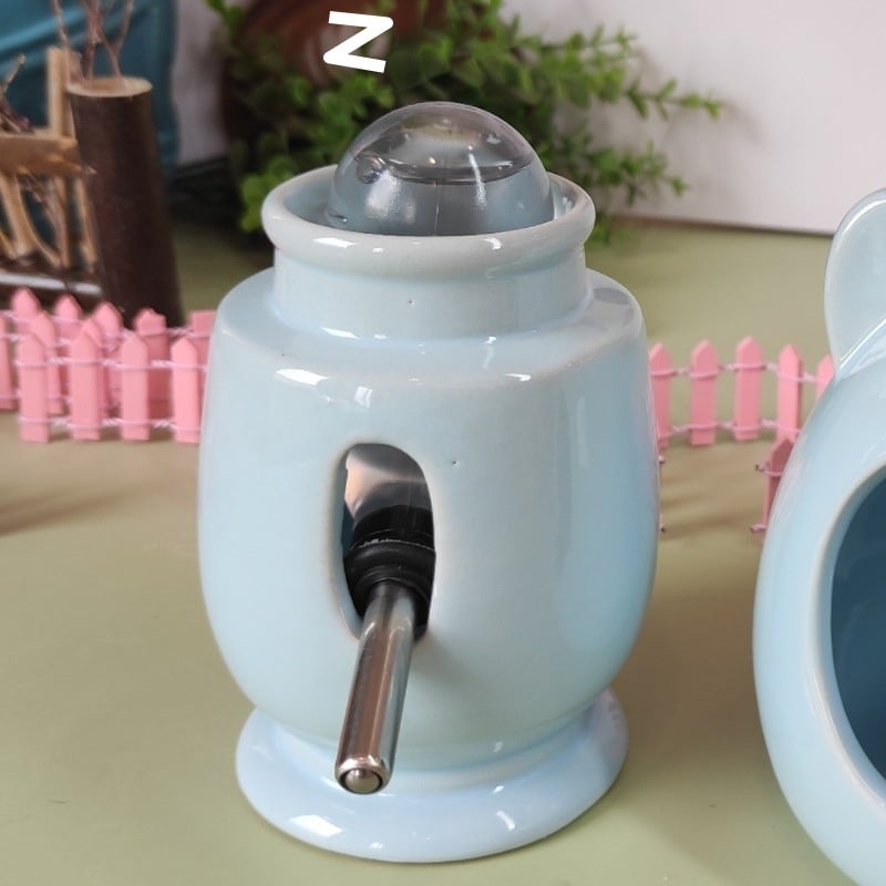 Hamster – sticlă ceramică de apă, bol de hrană și fântână cu bilă pe suport