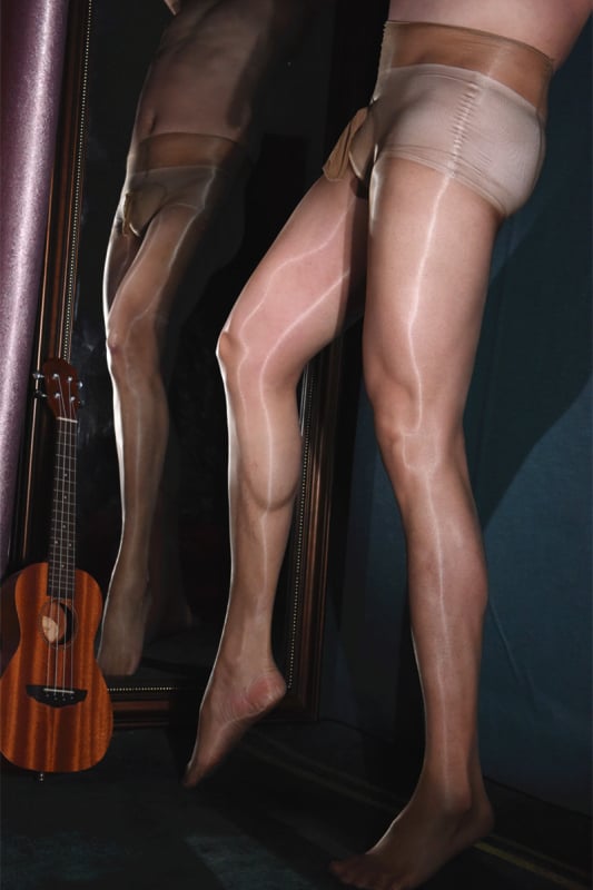 Najlon tajice s 70–80% spandeksa, tanke, s nogama, seksi stil