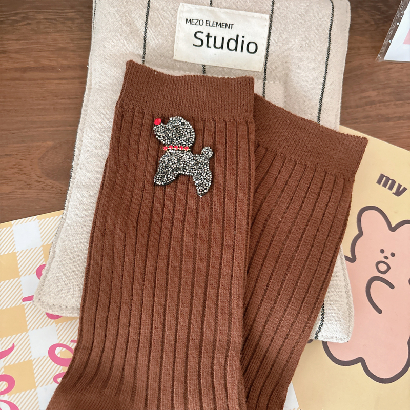 Dámske bavlnené stredne dlhé ponožky so šteniatkom a krištálmi, absorbujú pot, 70-80% bavlna, jeseň