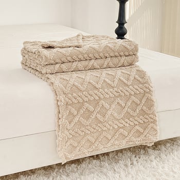 Cut Velvet deka — Polyester, 800–1000 g, za sve sezone, stil Light Luxury
