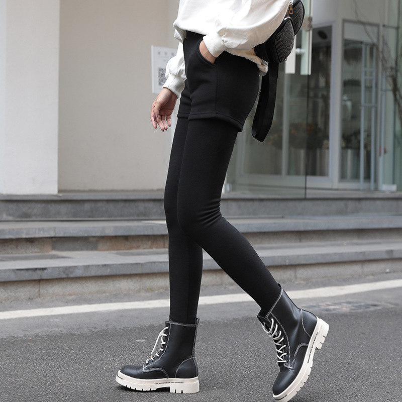 Hlače u stilu culottes s flisom, visokim strukom, debeli materijal, jednofarbe, podizanje bokova
