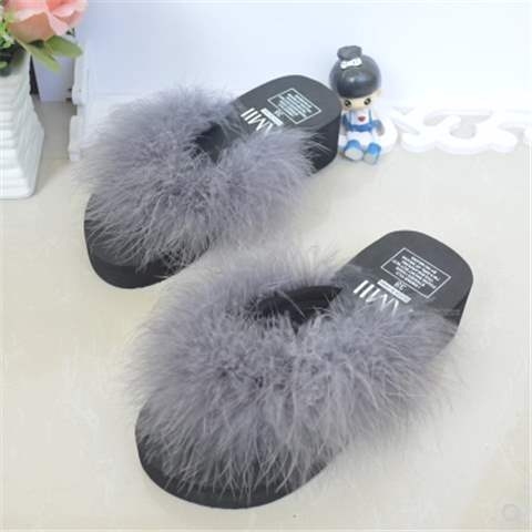 Ručno rađene ženske papuče s perima strusa, koreanski stil, platforma, EVA đon, gornji dio: Shih Tzu, ravni potplat, debljina potplata 0–3 cm