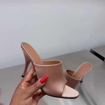 Valódi bőr wedge szandál – négyszögletes orrú, gyapjú bélés, bőr talp, magassarkú >8 cm, tavasz-nyár 2025