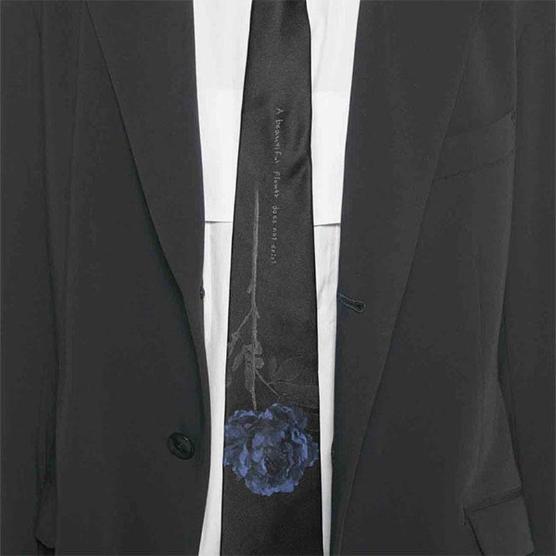 Kravata Yohji Yamamoto s otiskom ruže, Diablo serija, unisex, materijal rayon, oblik cvijeta, proljeće 2025