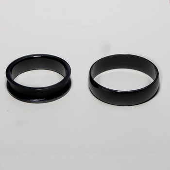 Kerámiagyűrű — divat stílus, eredeti dizájn — szekciós feldolgozás — uniszex