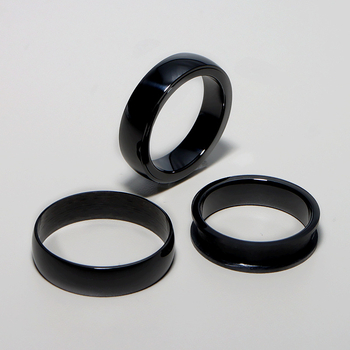 Kerámiagyűrű — divat stílus, eredeti dizájn — szekciós feldolgozás — uniszex