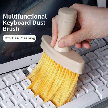 Kefa na čistenie klávesnice s mäkkými štetinami, určená pre notebooky a počítače; plastový materiál, 70 g, OEM spracovanie, súkromný štítok k dispozícii.