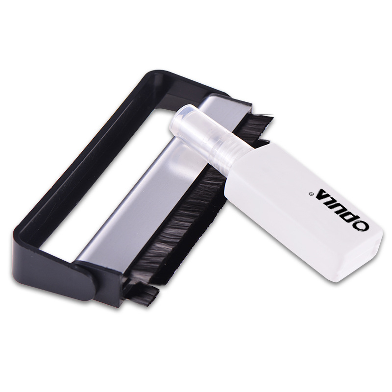 Kit de curățare pentru discuri vinil — pentru notebookuri, telefoane, calculatoare și camere digitale; include perie și curățător, model KCL-1902, formulă pe bază de apă cu extracte vegetale.