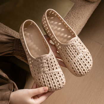 Ženske Crocs stil sandale s prozračnim PVC gornjim dijelom, PVC potplat, debljina potplata oko 2,5 cm, svakodnevna udobnost