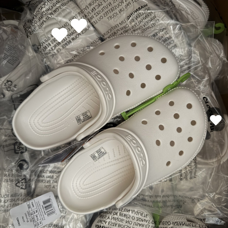 Lyukas cipők – uniszex, lélegző EVA felső és talp, egy darabból formált talp, 1–2 cm vastagság (Uniszex, lélegző EVA felső és talp, egy darabos talp, 1–2 cm vastagság)