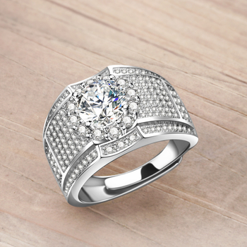 Férfi gyűrű retró stílusú rovar motívummal és cirkón kövekkel, fehér rézből.