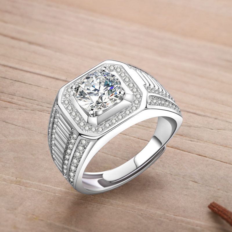 Férfi gyűrű retró stílusú rovar motívummal és cirkón kövekkel, fehér rézből.