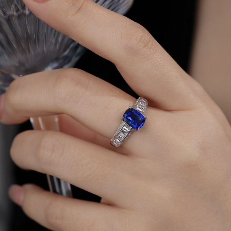 Geometrijski prsten od 925 srebra s postavljenim kamenjem | Yuhan Jewelry, ženski originalni dizajn
