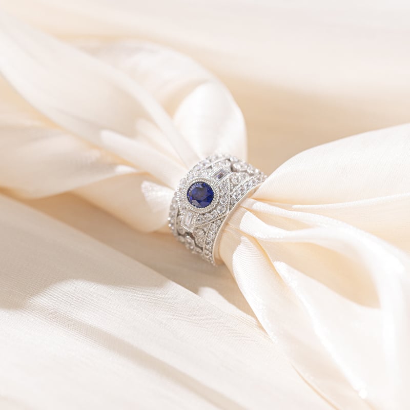 S925-ös ezüst gyűrű elektroplátolással – retro stílus, irodalom és művészet