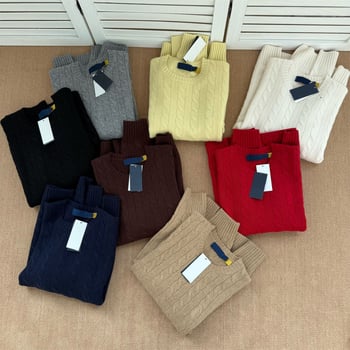 Πουλόβερ από μαλλί με περιεκτικότητα 86–90%, στρογγυλός λαιμός, μακριά μανίκια, twist πλέξη με λεπτομέρεια σε λουλούδι, αντρικό, κλασικό φθινοπωρινό-χειμωνιάτικο.