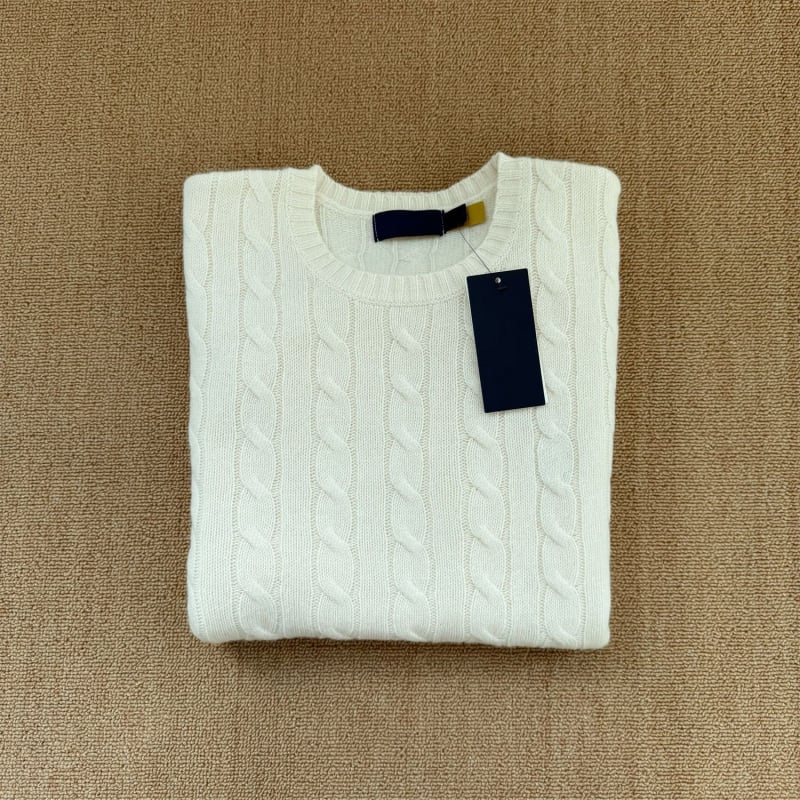 Πουλόβερ από μαλλί με περιεκτικότητα 86–90%, στρογγυλός λαιμός, μακριά μανίκια, twist πλέξη με λεπτομέρεια σε λουλούδι, αντρικό, κλασικό φθινοπωρινό-χειμωνιάτικο.