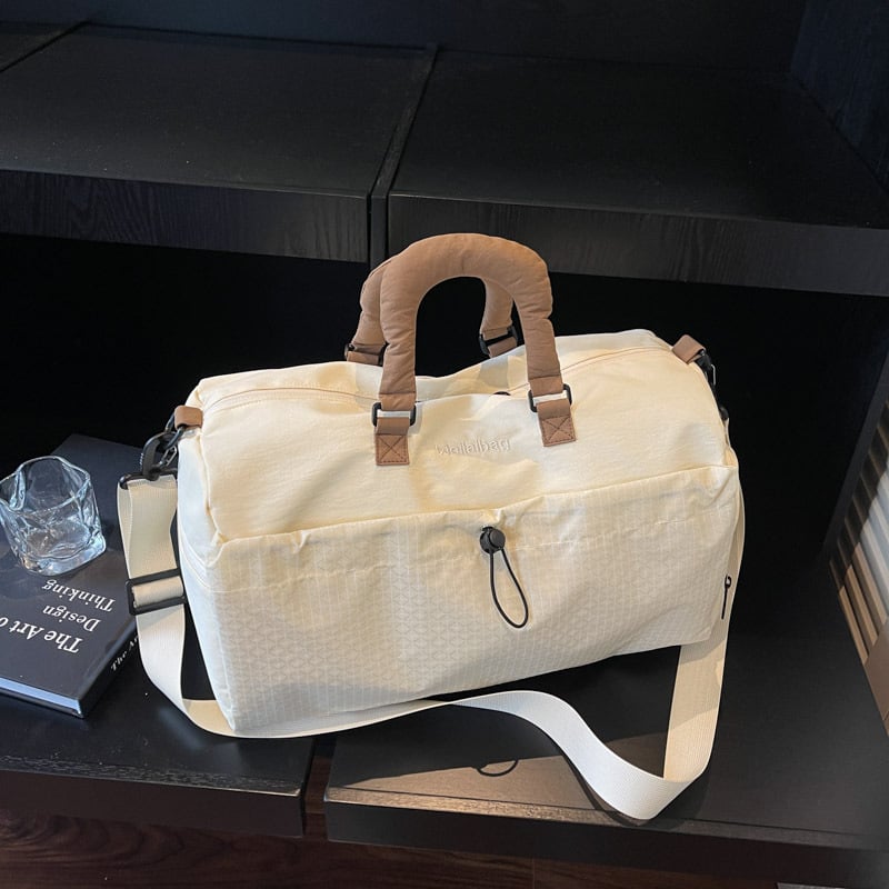 Utazótáska, 20–35L kapacitású, Oxford anyag, vízálló, száraz–nedves elválasztás, szabadidős utazási stílus