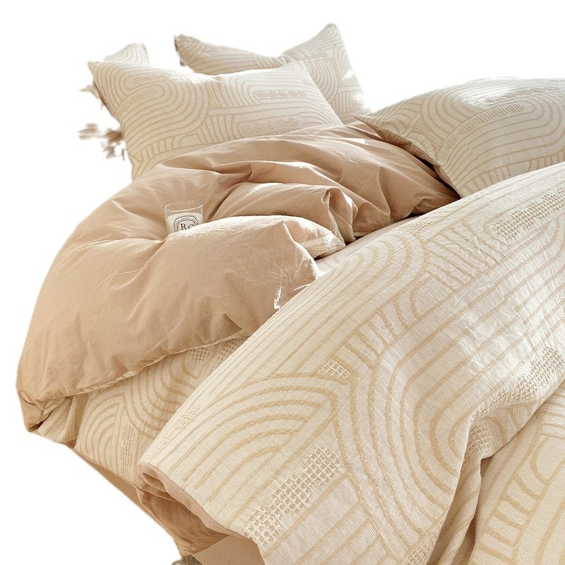 Četverodijelni set posteljine od 4 dijela, 100% pamuk, reaktivno bojanje, moderan minimalistički stil (gustina tkanine 133×72, 40s pređa, težina 2,5–3,0 kg)